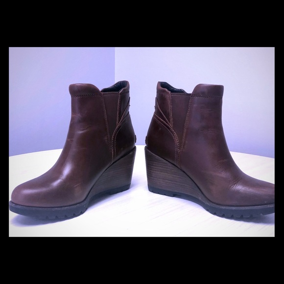 Sorel After Hours Chelsea Boot - Picture 1 of 6